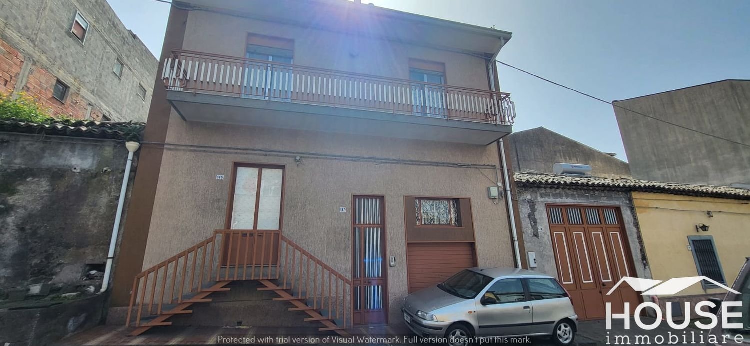 7 rooms House in Belpasso, Italy No. 286382