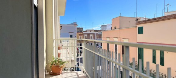 4-salle Appartement à Andria, Italy No. 83663 9