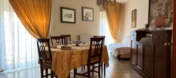 4-salle Appartement à Andria, Italy No. 83663 2