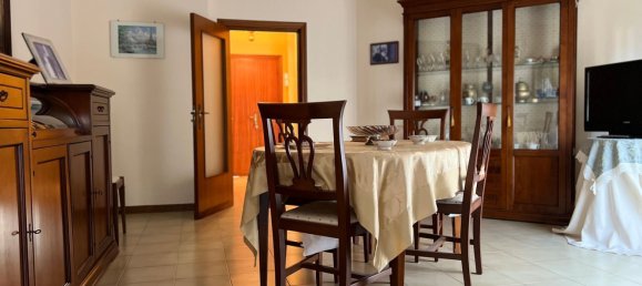 4-salle Appartement à Andria, Italy No. 83663 4