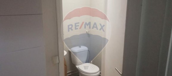 115m² Commercial property in Sao Mamede de Infesta, Portugal No. 67179 3