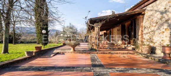 Вилла с 4 спальнями в Пистоя, Италия № 128056 9