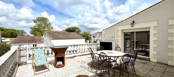 4 Schlafzimmer Haus in Sainte-Soulle, France, Nr. 299029 12