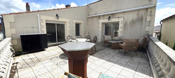 4 Schlafzimmer Haus in Sainte-Soulle, France, Nr. 299029 11