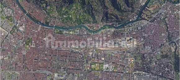 5 rooms Apartment in Turin, Italy No. 331573 16