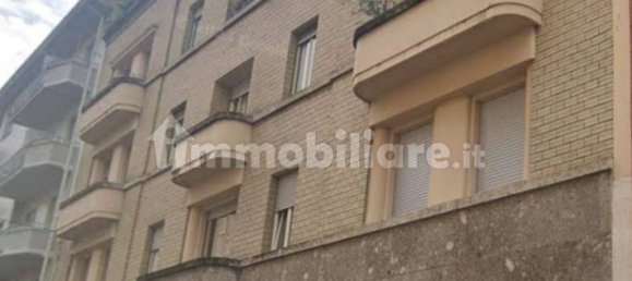 5 rooms Apartment in Turin, Italy No. 331573 7