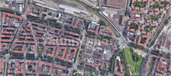 5 rooms Apartment in Turin, Italy No. 331573 14