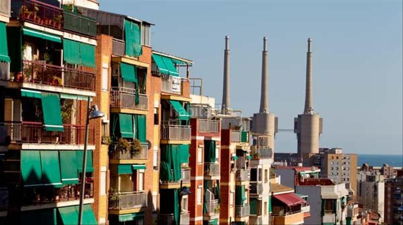 400m² Building in Badalona, Spain No. 123838