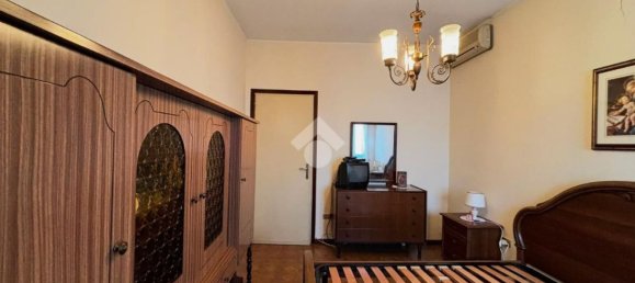 6 غرف نوم منزل في San Benedetto Po, Italy رقم 362228 10