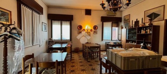 6 غرف نوم منزل في San Benedetto Po, Italy رقم 362228 6