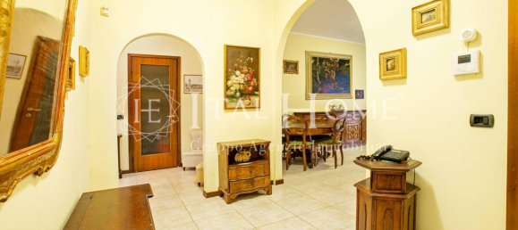 Квартира с 2 комнатами в Бергамо, Италия № 34950 9