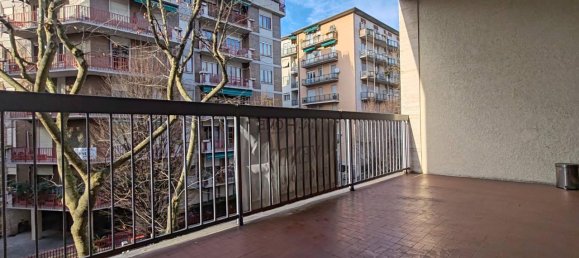 Квартира с 2 комнатами в Бергамо, Италия № 34950 2