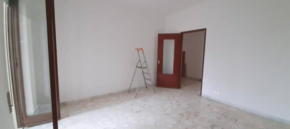 Apartamento de 3 divisões em Taranto, Italy N.º 36800 24