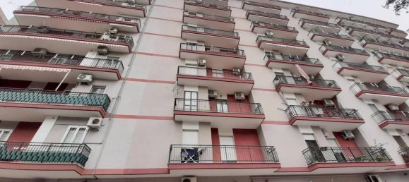 Apartamento de 3 divisões em Taranto, Italy N.º 36800 2