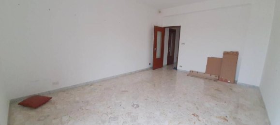 Apartamento de 3 divisões em Taranto, Italy N.º 36800 19