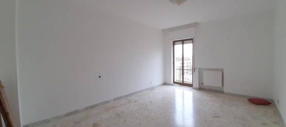 Apartamento de 3 divisões em Taranto, Italy N.º 36800 18
