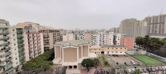 Apartamento de 3 divisões em Taranto, Italy N.º 36800 28