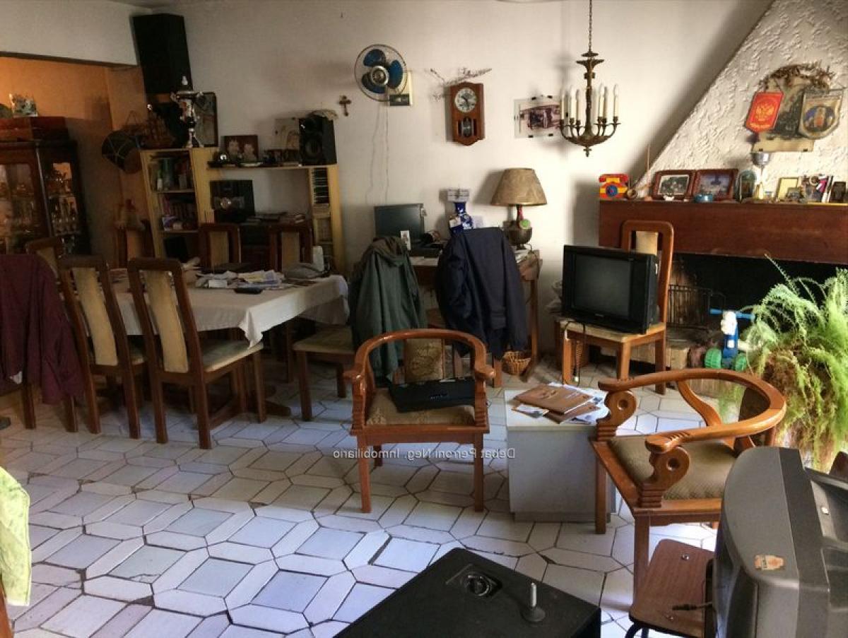 3 bedrooms House in Montevideo, Uruguay No. 1280