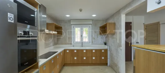 5 bedrooms Villa in Marbella, Spain No. 187707 16