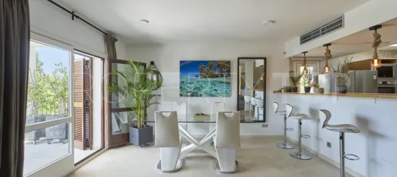 5 bedrooms Villa in Marbella, Spain No. 187707 13