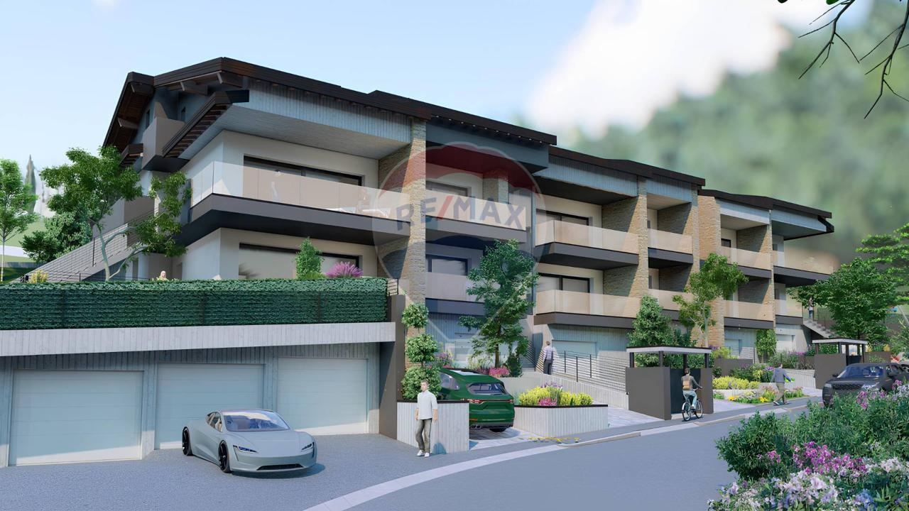 4 rooms Apartment in Scanzorosciate, Italy No. 8599