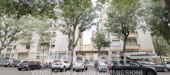 3 rooms Apartment in Florence, Italy No. 36076 11