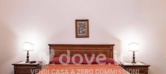 3 rooms Apartment in Florence, Italy No. 36076 39