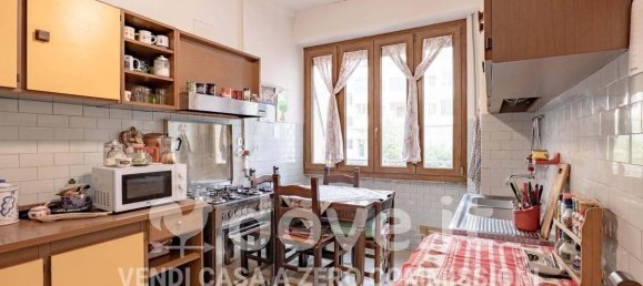3 rooms Apartment in Florence, Italy No. 36076 62