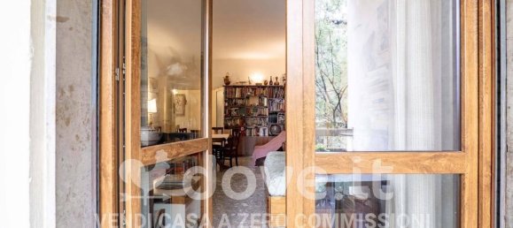 3 rooms Apartment in Florence, Italy No. 36076 32