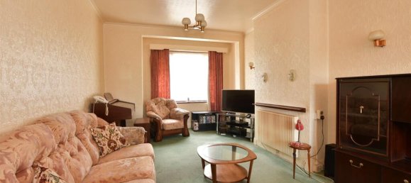 3 bedrooms Commercial property in Chingford, United Kingdom No. 3943 5