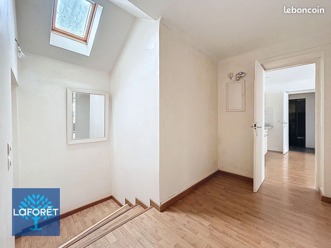 2 chambres Appartement à Corbeil-Essonnes, France No. 134397