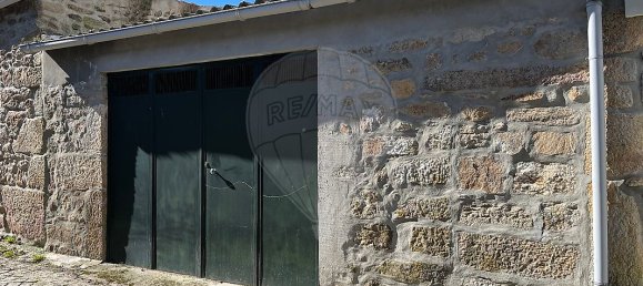 3 bedrooms House in Seixo de Ansiaes, Portugal No. 40849 5