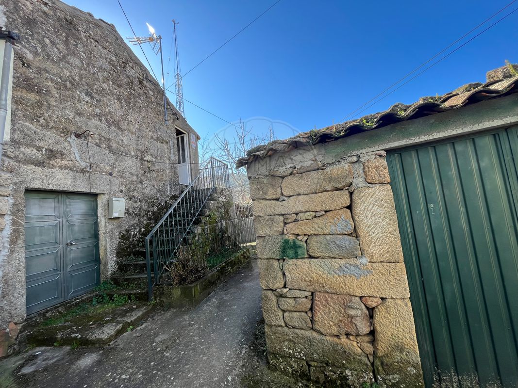 3 bedrooms House in Seixo de Ansiaes, Portugal No. 40849