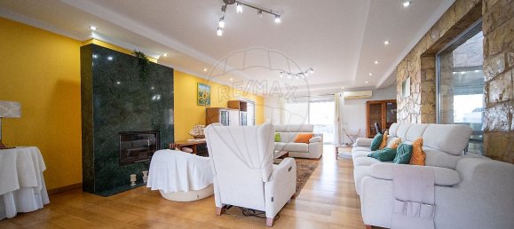 5 bedrooms House in Portimao, Portugal No. 18524 16