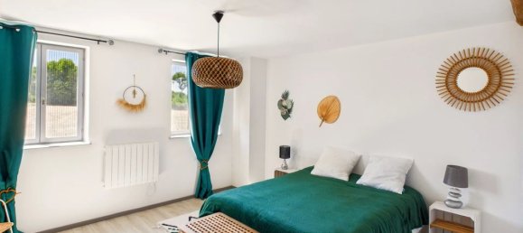 6 bedrooms House in Charente, France No. 335914 13