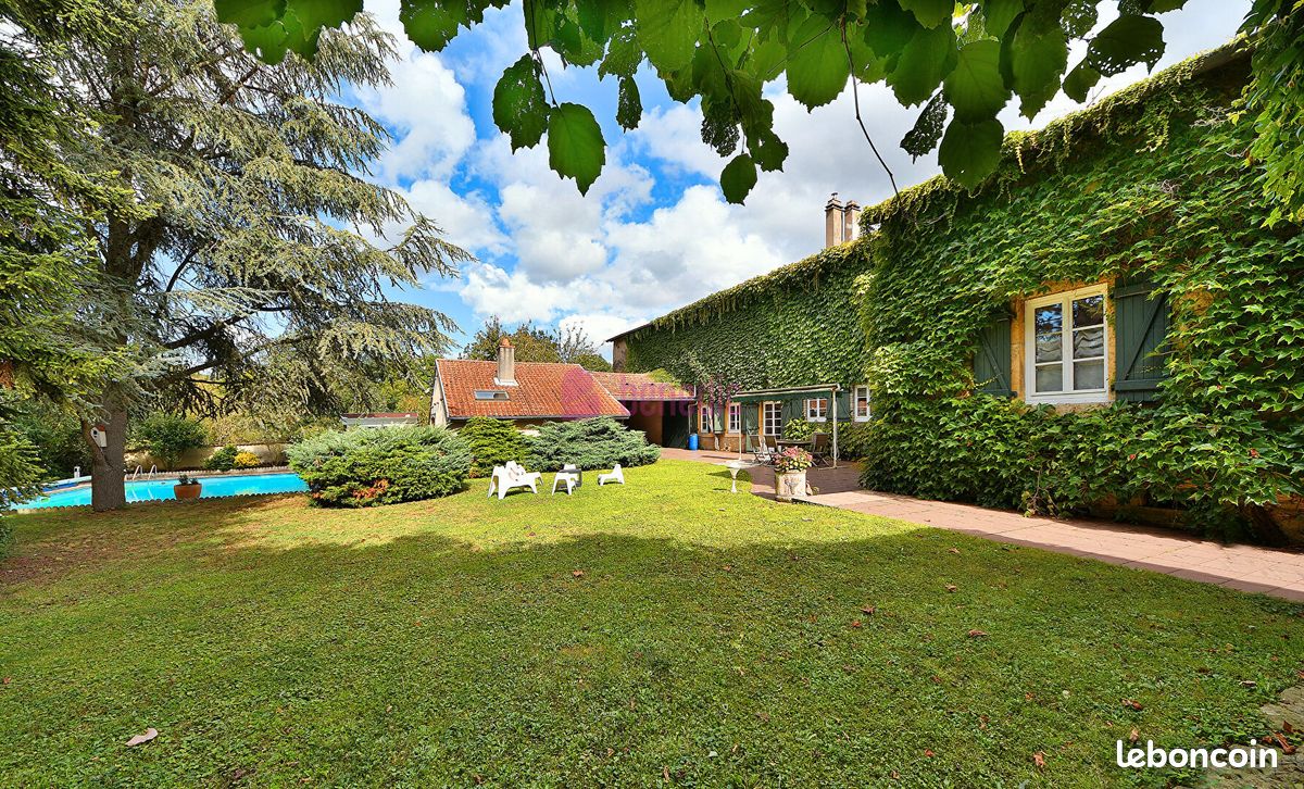 Casa de 5 dormitorios en Argancy, France No. 245485