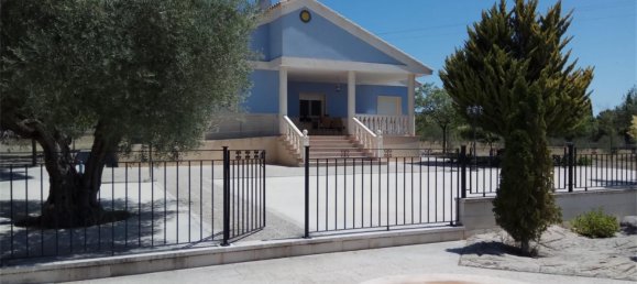 5 bedrooms House in Yecla, Spain No. 166079 5