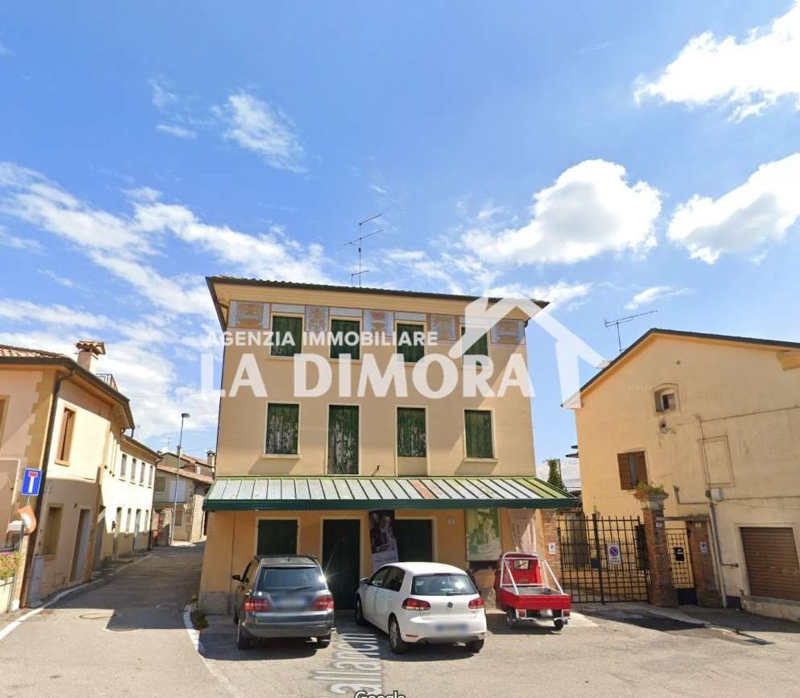 11 rooms House in Pieve di Soligo, Italy No. 218521