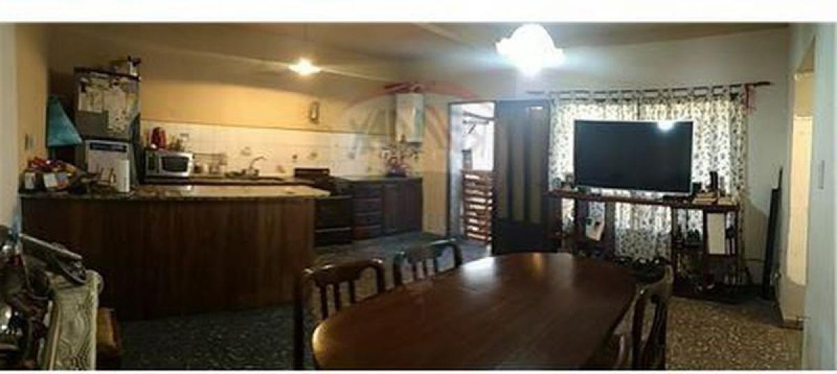 3 Schlafzimmer Haus in Avellaneda, Argentina, Nr. 88490