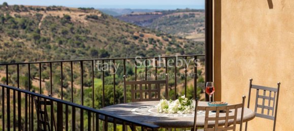 Дом с 5 спальнями в Кальтаджироне, Италия № 307383 4