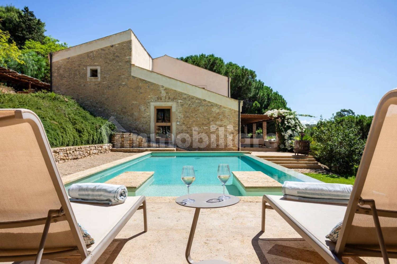 Дом с 5 спальнями в Кальтаджироне, Италия № 307383