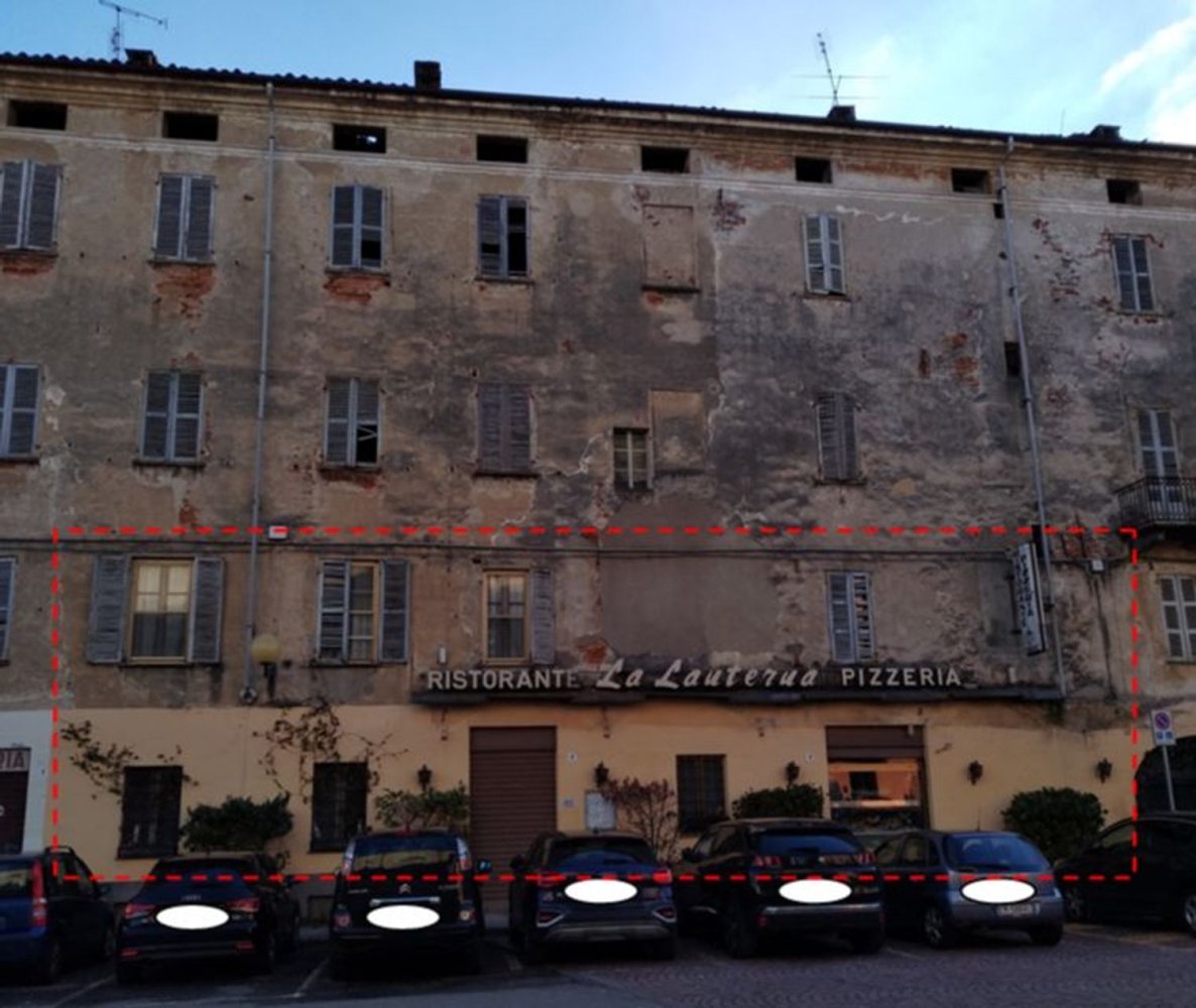 Propriété commerciale à Biella, Italy 438m² No. 379849