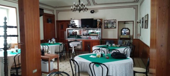 Propriété commerciale à Biella, Italy 438m² No. 379849 8