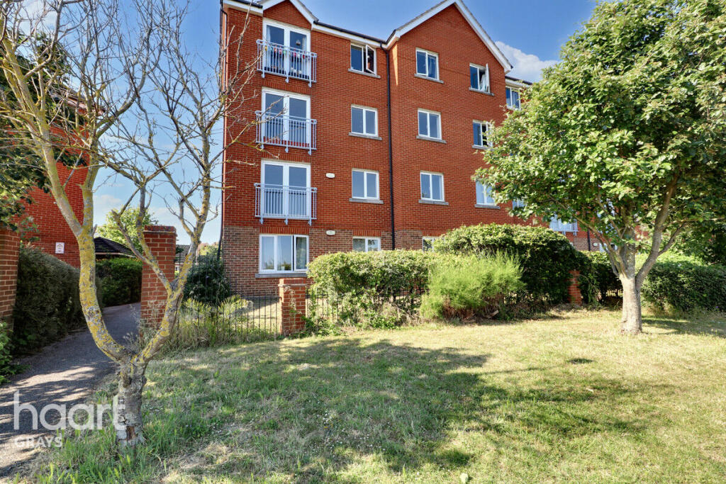 2 bedrooms Apartment in Grays, United Kingdom No. 5002