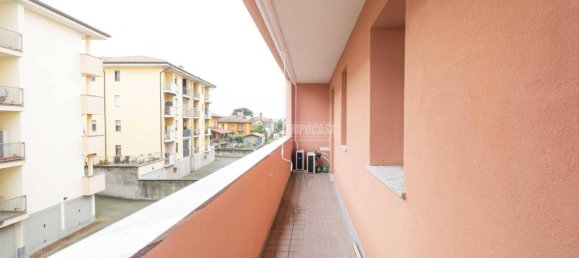 Квартира с 2 спальнями в Трекате, Италия № 116023 23