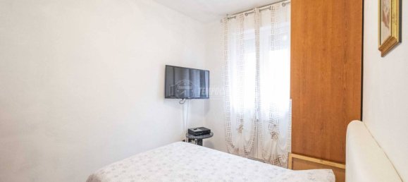 Квартира с 2 спальнями в Трекате, Италия № 116023 9