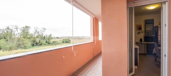 Квартира с 2 спальнями в Трекате, Италия № 116023 19