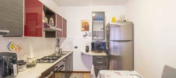 Квартира с 2 спальнями в Трекате, Италия № 116023 7