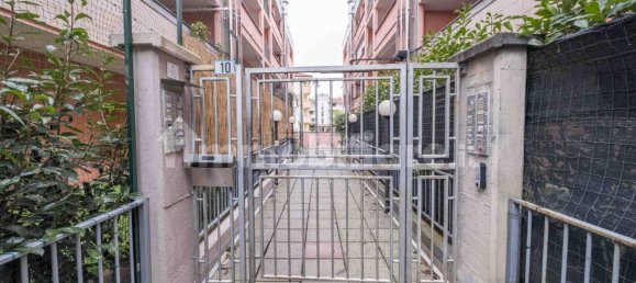 Квартира с 2 спальнями в Трекате, Италия № 116023 28