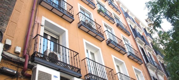 4 bedrooms Apartment in Madrid, Spain No. 4198 5